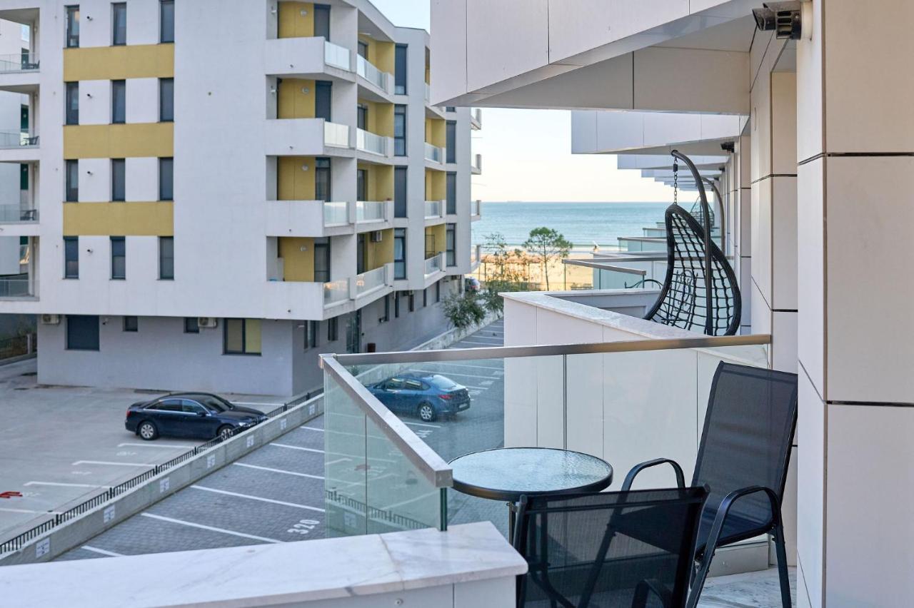 Mg Brothers Apartment In Infinity Beach Resort Mamaia Dış mekan fotoğraf